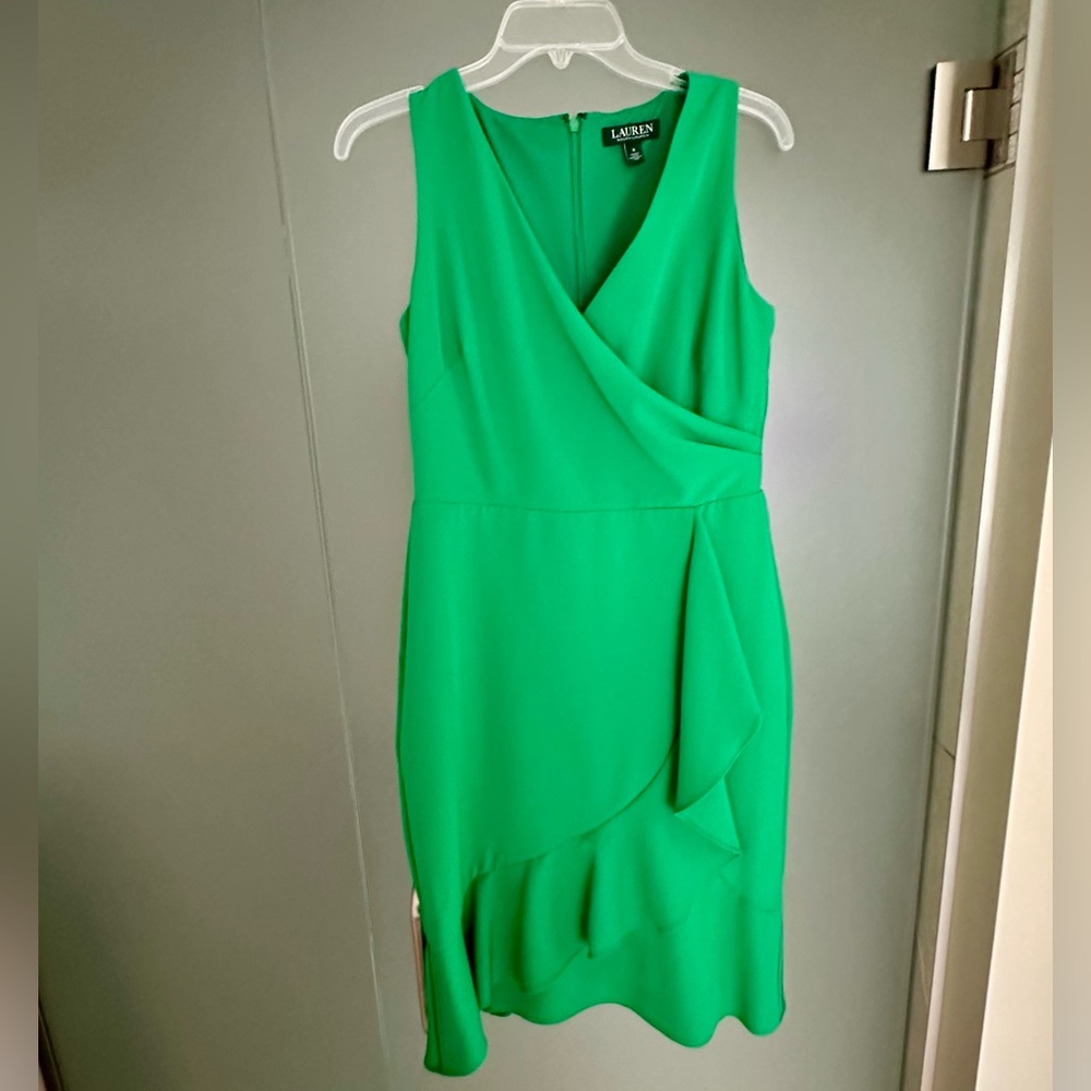 Ralph Lauren-Kelly Green-Size 4 Cocktail Dress in excellent condition!
